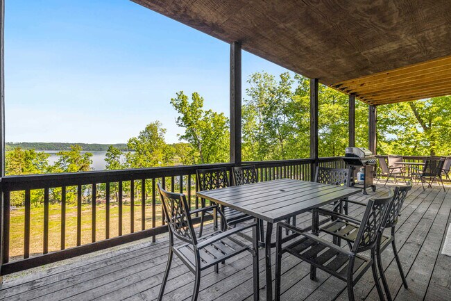 Building Photo - 8760 Stuckey Ln