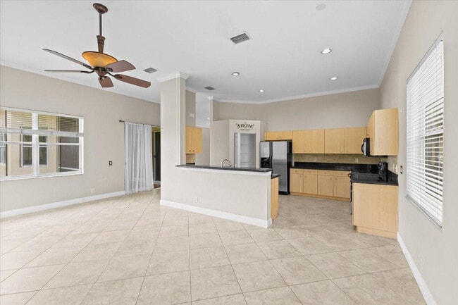 Building Photo - 1441 Cardinal Way