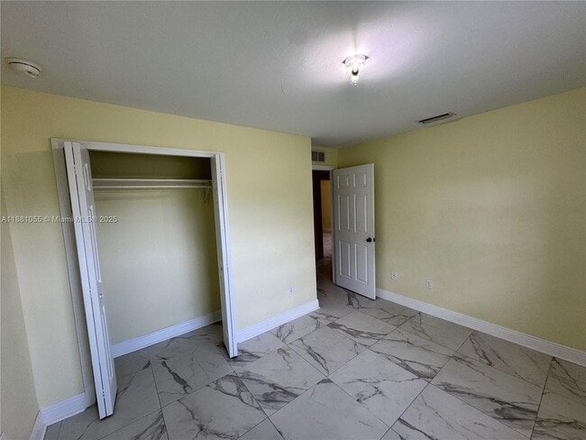 Building Photo - 4525 26th St SW