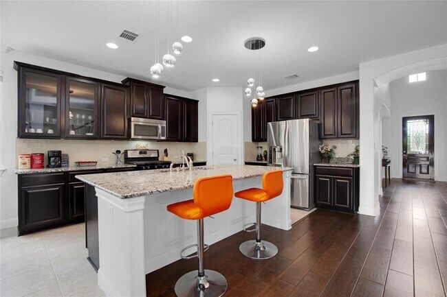 Building Photo - 5724 Siragusa Dr