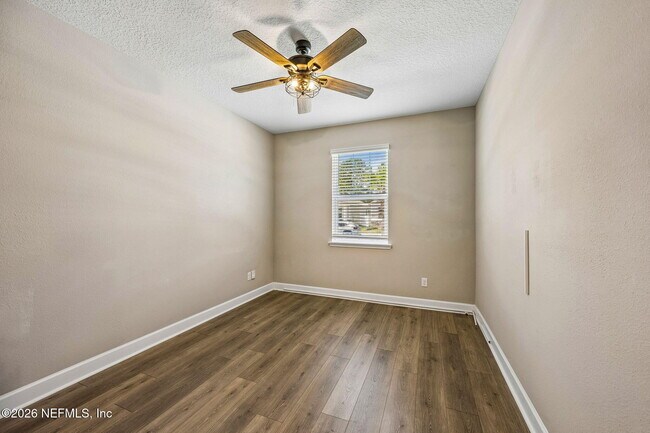 Building Photo - 3528 Cunningham Rd