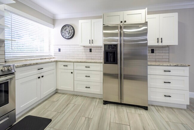 Building Photo - 6579 Spring Bottom Way