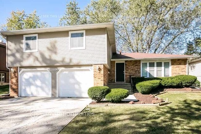 Building Photo - 22830 Lakeshore Dr