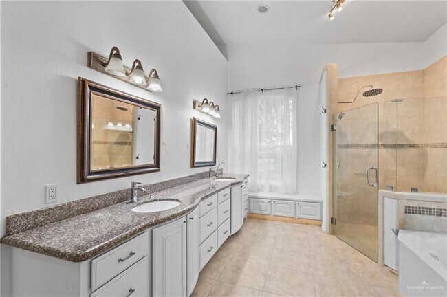Building Photo - 8400 N 29th St