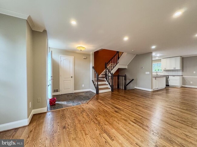 Building Photo - 3906 Valley Ridge Dr