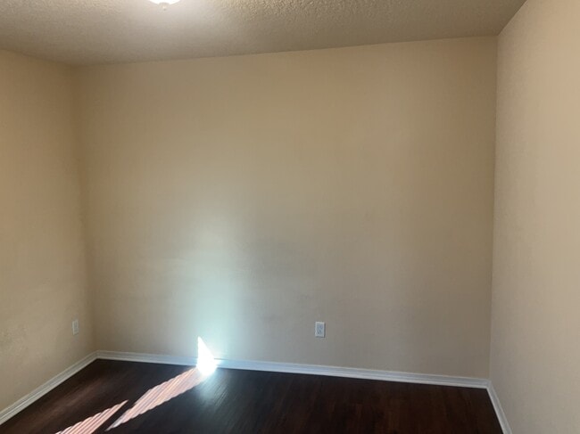 Building Photo - 3635 Buckskin Loop NE