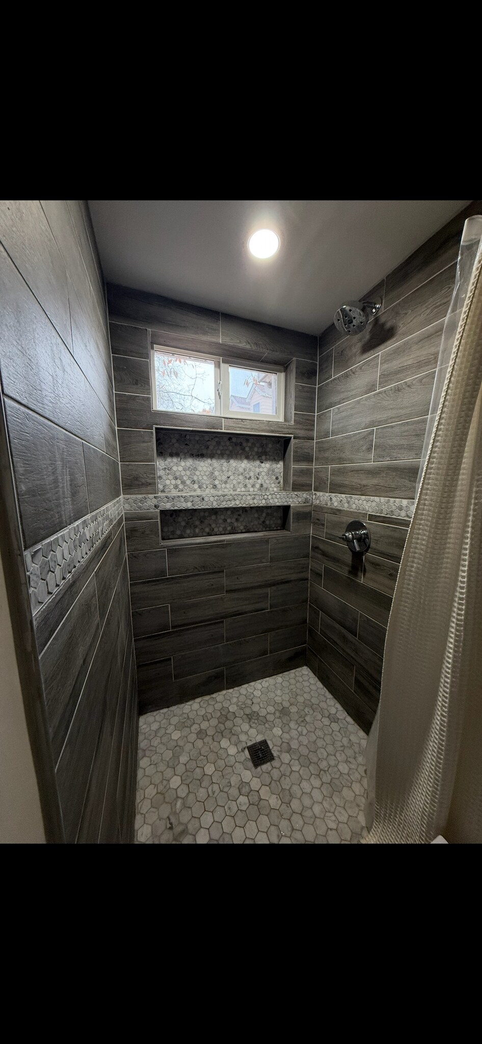 Building Photo - 952 Magothy Ave