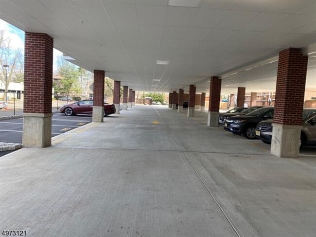 Building Photo - 211 South St