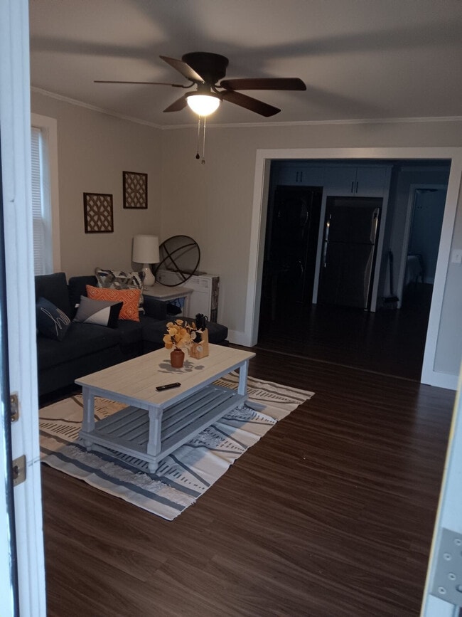 Building Photo - 214 McGarity St