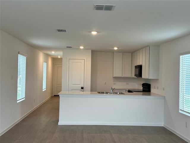 Building Photo - 927 Sandhill Crane Ln
