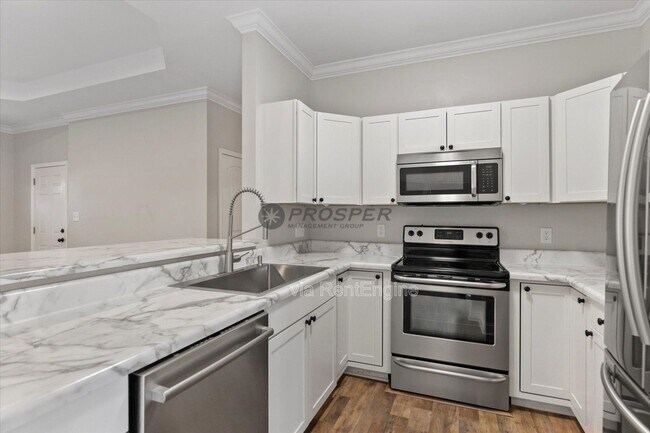 Building Photo - 110 Raeburn Way