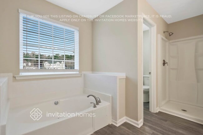 Building Photo - 173 Vinings Dr