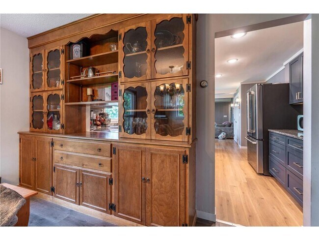 Building Photo - 1409 Hoot Lake Dr