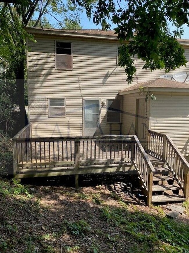 Building Photo - Midtown 2 Bedroom Townhome