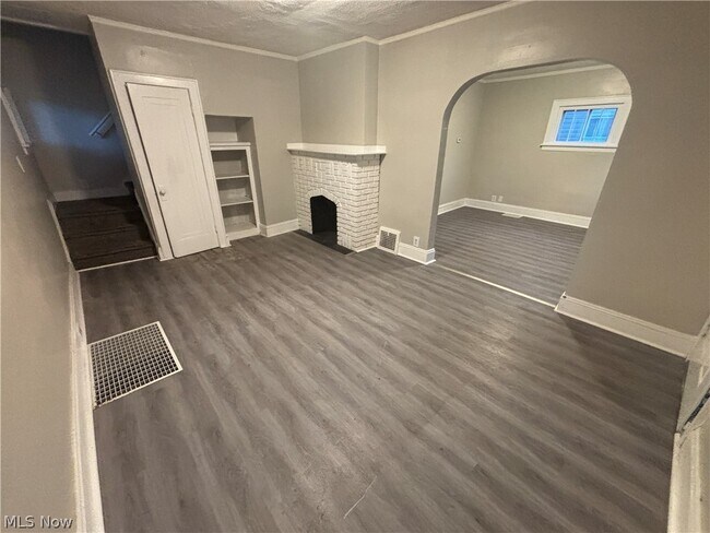 Building Photo - 974 Lovers Ln
