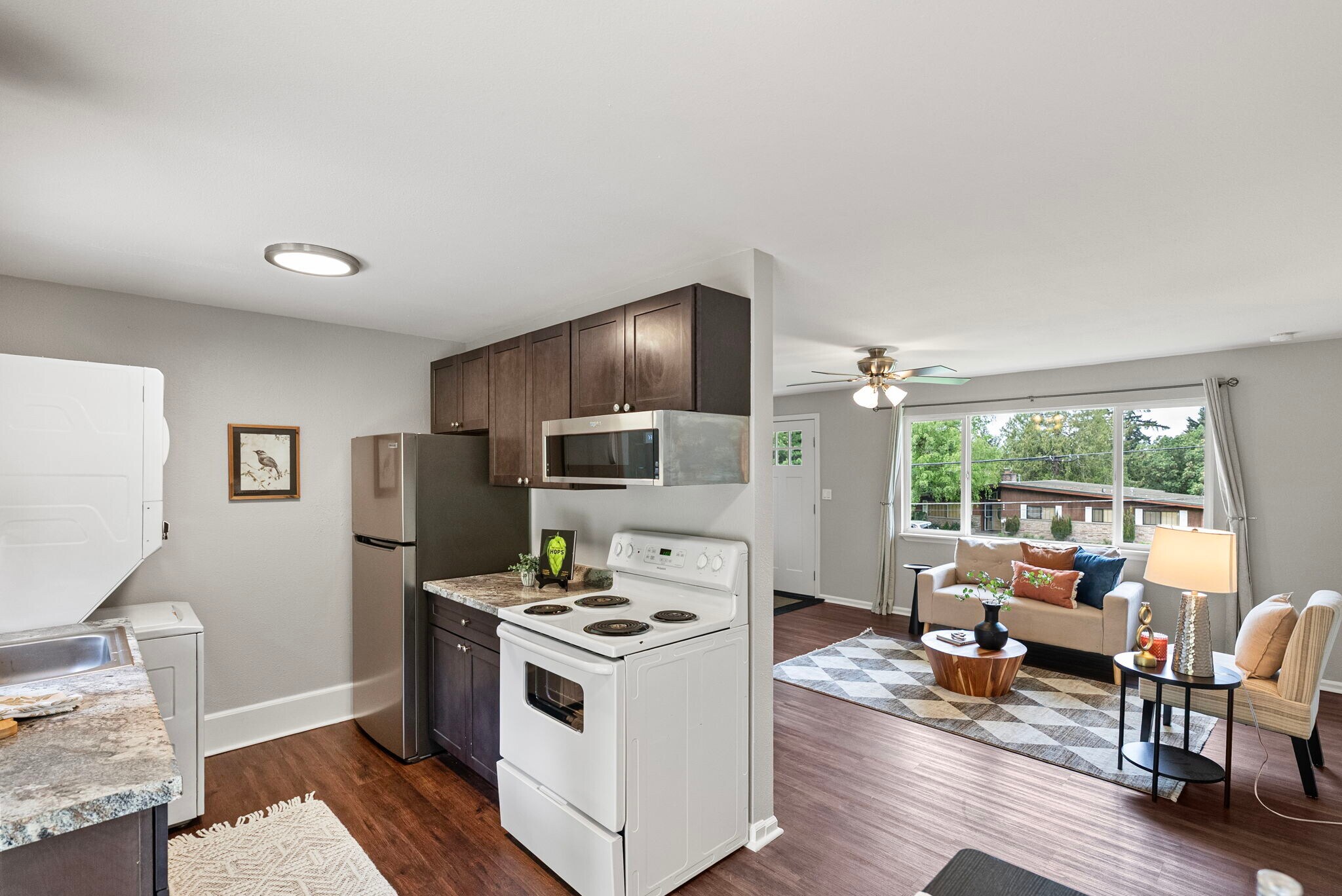 Building Photo - 3226 Halverson Ave