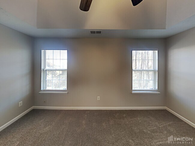 Building Photo - 4856 Lake Park Ln