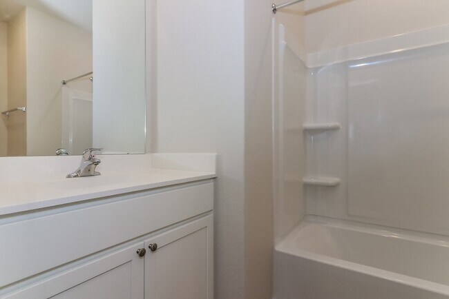 Building Photo - 405 Sunny Highlands Dr