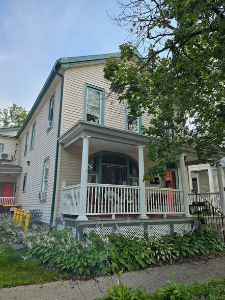 Building Photo - 142 Washington St