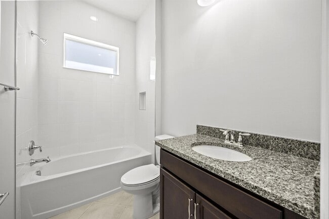 Building Photo - 14421 Spruce Pne Dr
