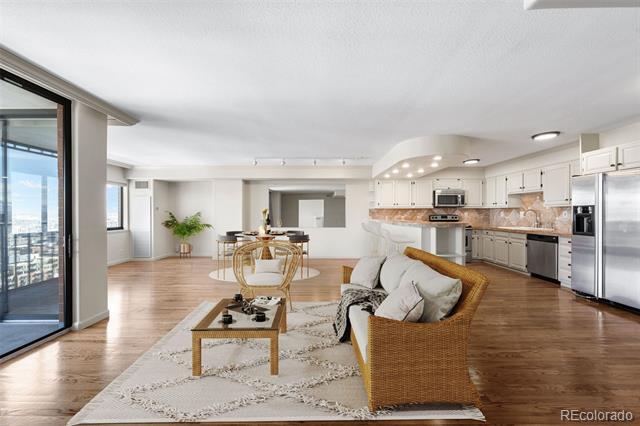 Building Photo - 1551 Larimer St