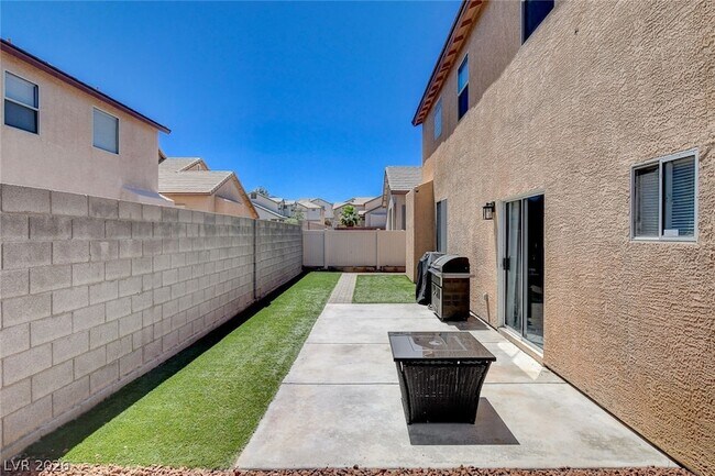 Building Photo - 6861 Sweet Pecan St