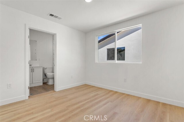 Building Photo - 711 W 80th St