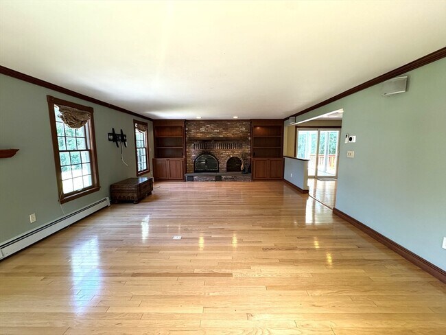 Building Photo - 61 Carlton Ln