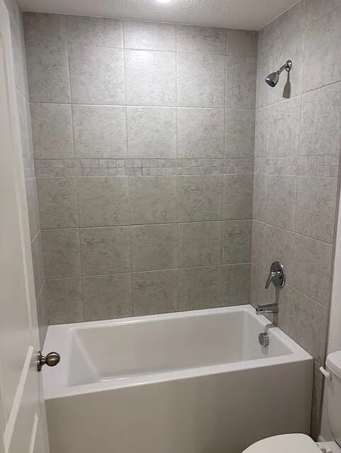 Building Photo - 3632 Majestic Dr