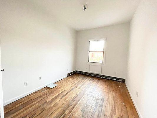 Building Photo - 3 bedroom in BRONX NY 10468