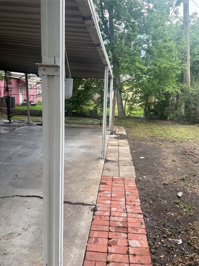 Building Photo - 3002 Carter St