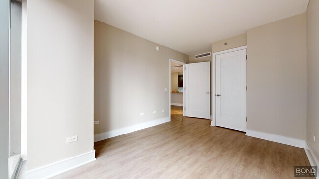 Building Photo - 237 E 34th St