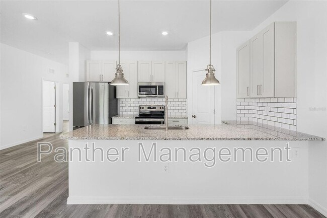 Building Photo - 1154 San Cristobal Ave