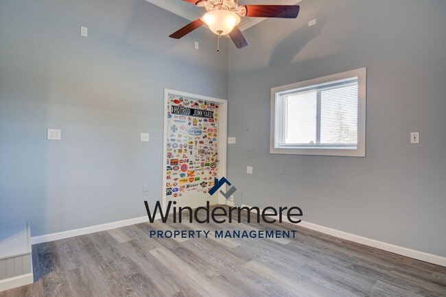 Building Photo - 1 Bed 1 Bath newly remodeled with Large shop **$500 off first months rent**