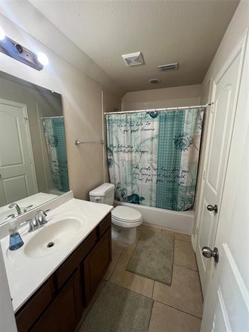 Building Photo - 2117 Willard Dr