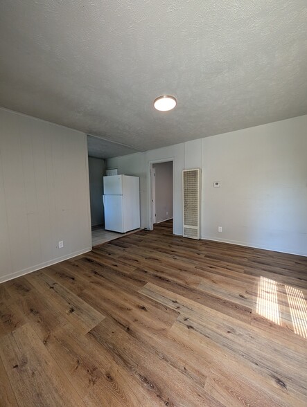 Building Photo - 622 N 12th St