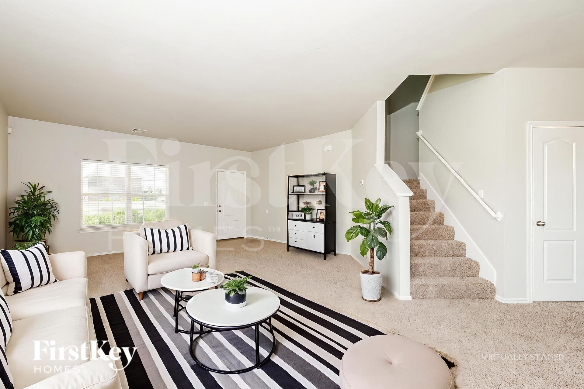 Building Photo - 7212 Meadow Lake Dr