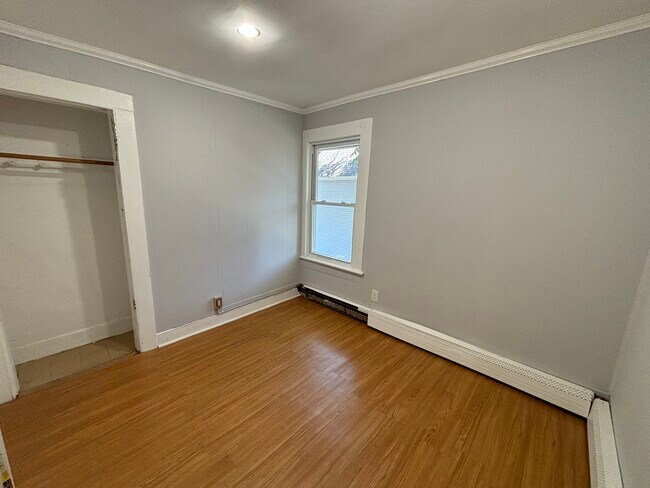 Building Photo - 8 Jetland Pl