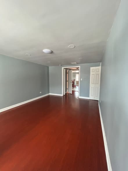 Building Photo - 14520 Harvey Ave