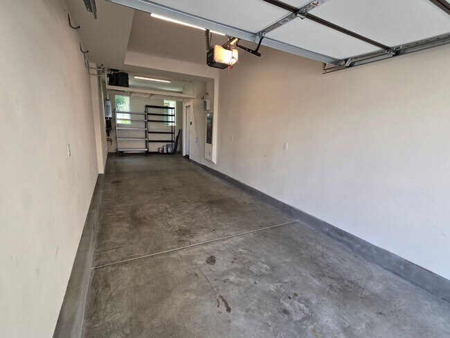 Building Photo - Beautiful 2 bed 2 bath Condo in Covina