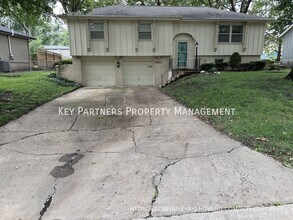 Building Photo - 6012 Halsey-