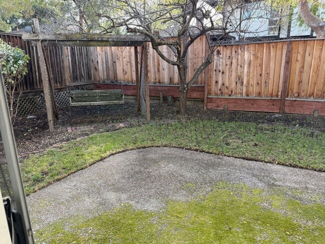 Building Photo - 212 Montevideo Cir