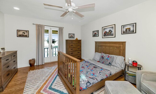 Building Photo - 1021 W Encanto Blvd