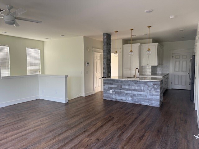 Building Photo - 4190 NW Meadow Creek Cir