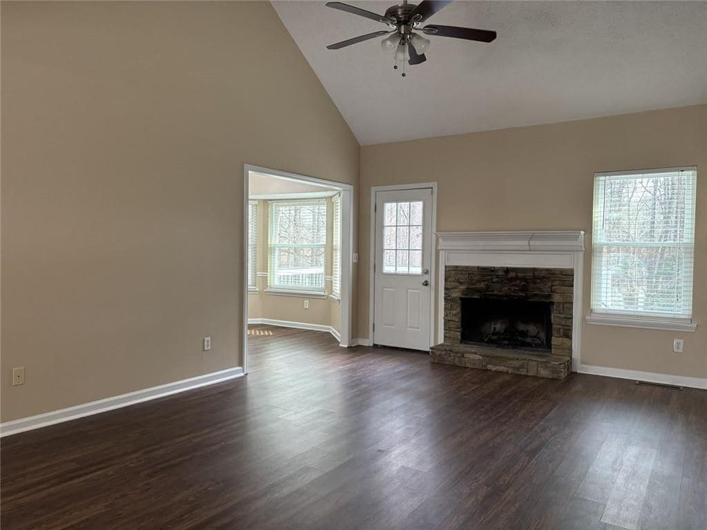 Building Photo - 3410 Camens Ct NE