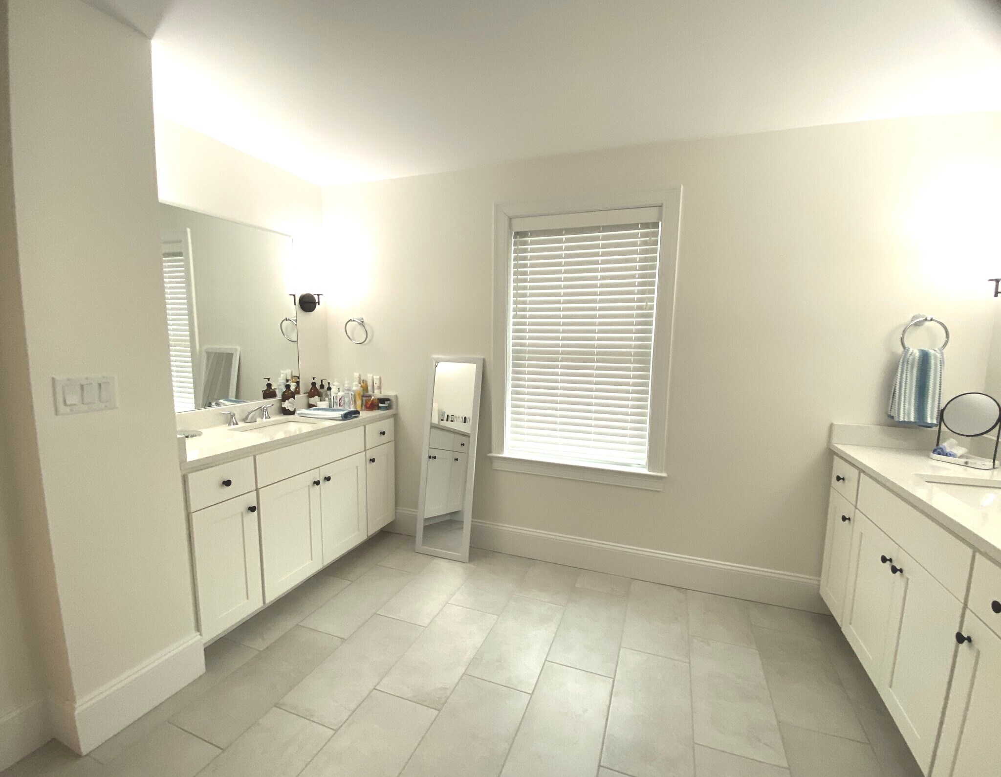 Building Photo - 23 Lily Pond Ln