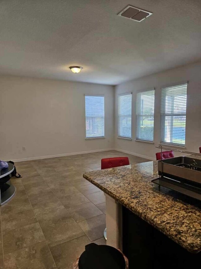 Building Photo - Coming soon!!! BEAUTIFUL 4 BEDROOM 3 BATH ...