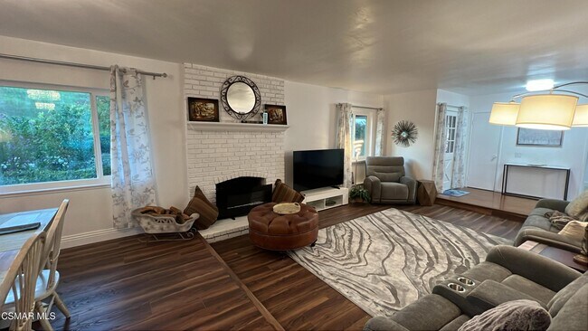 Building Photo - 1572 Dover Ave