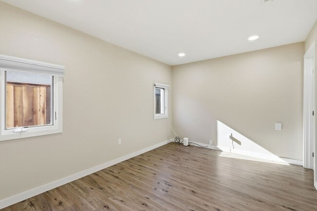 Building Photo - Turnkey Open-Concept Home with Central A/C & Solar