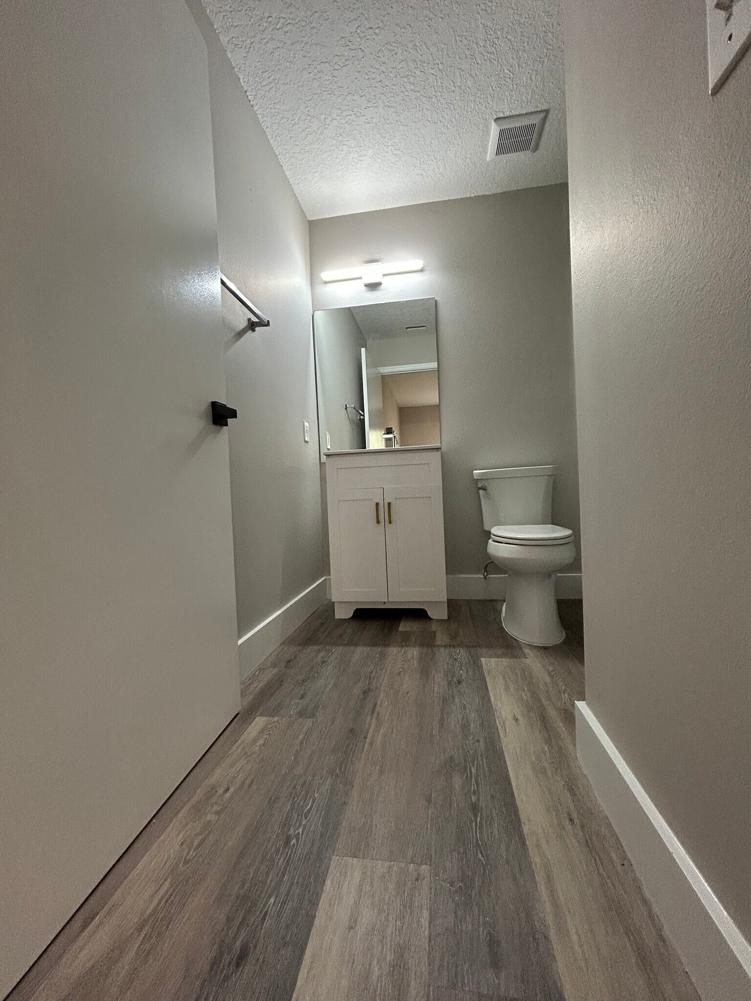 Building Photo - 1601 Big Tree Rd